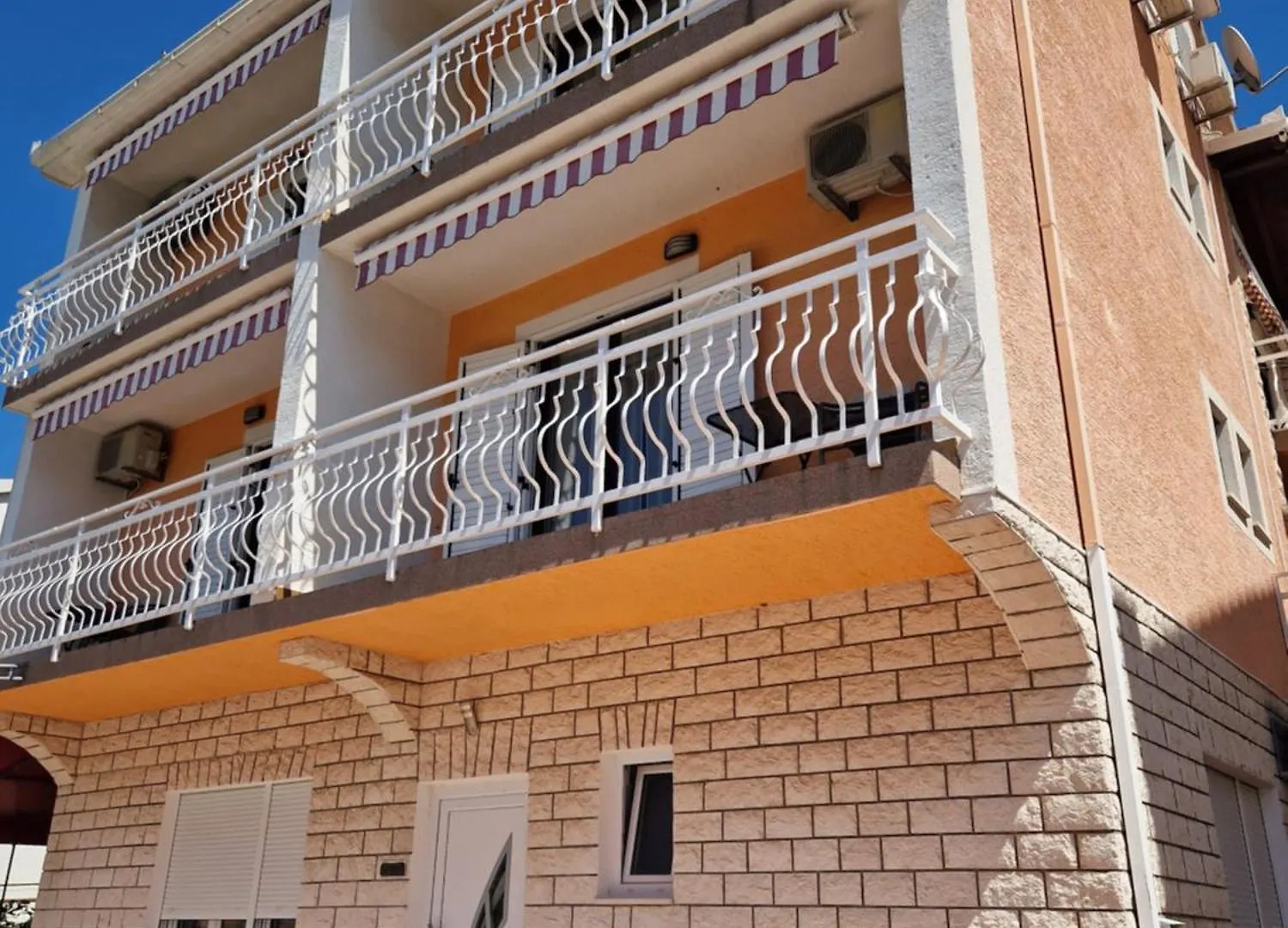 Cornelia Apartments By The Sea Okrug Gornji, Ciovo تروغير 0*,  كرواتيا